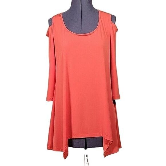 Fashque Studio Peek-a-Boo Shoulder Top Sz S - Picture 2 of 7